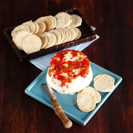 Dip de queso cremoso con pimentones acaramelados
